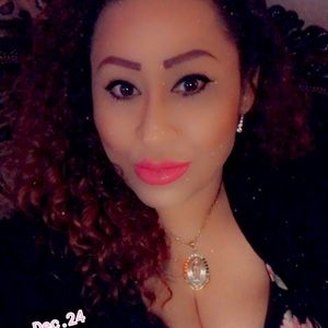 Meet your Posher, Eva